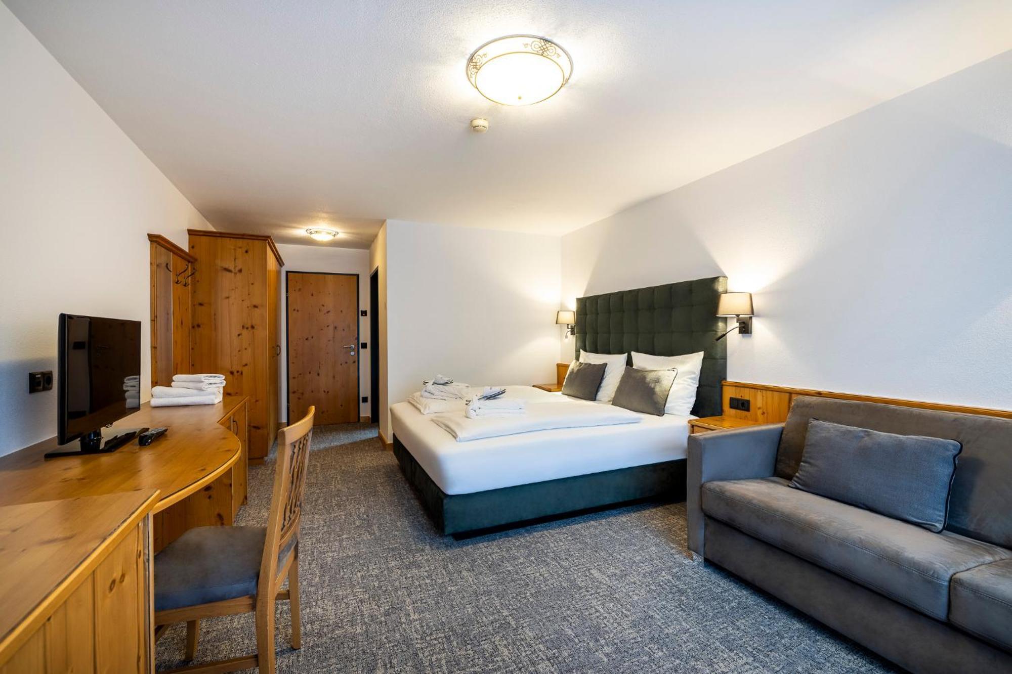 Hotel Bergzeit By Seven 4*